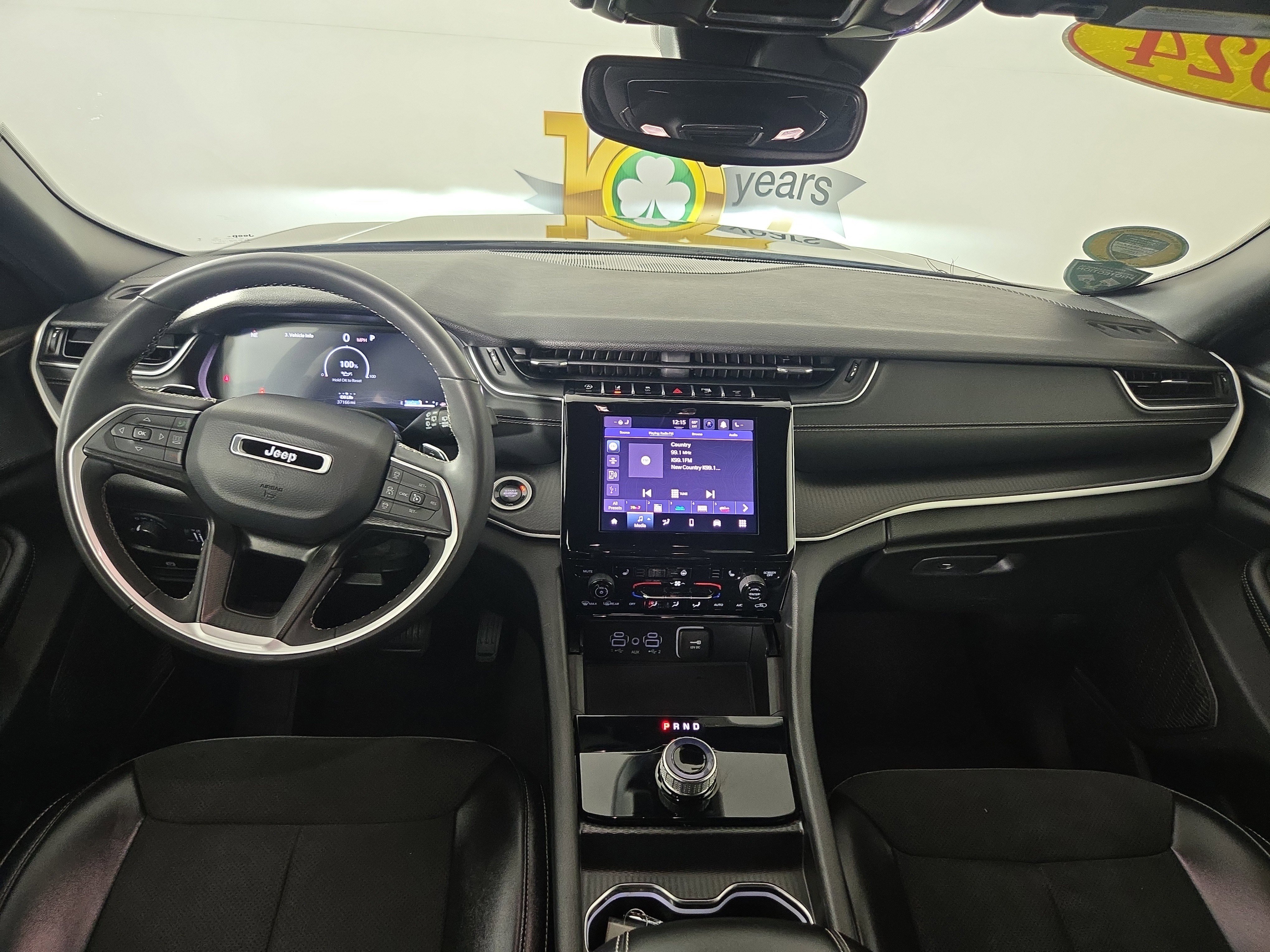 Used 2024 Jeep Grand Cherokee L Laredo image 14