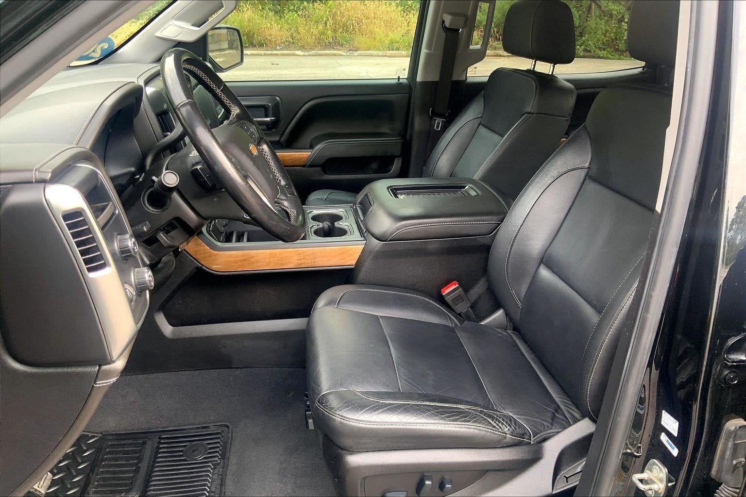 Used 2018 Chevrolet Silverado 1500 LTZ w/ Sport Package AWD/4WD image 23