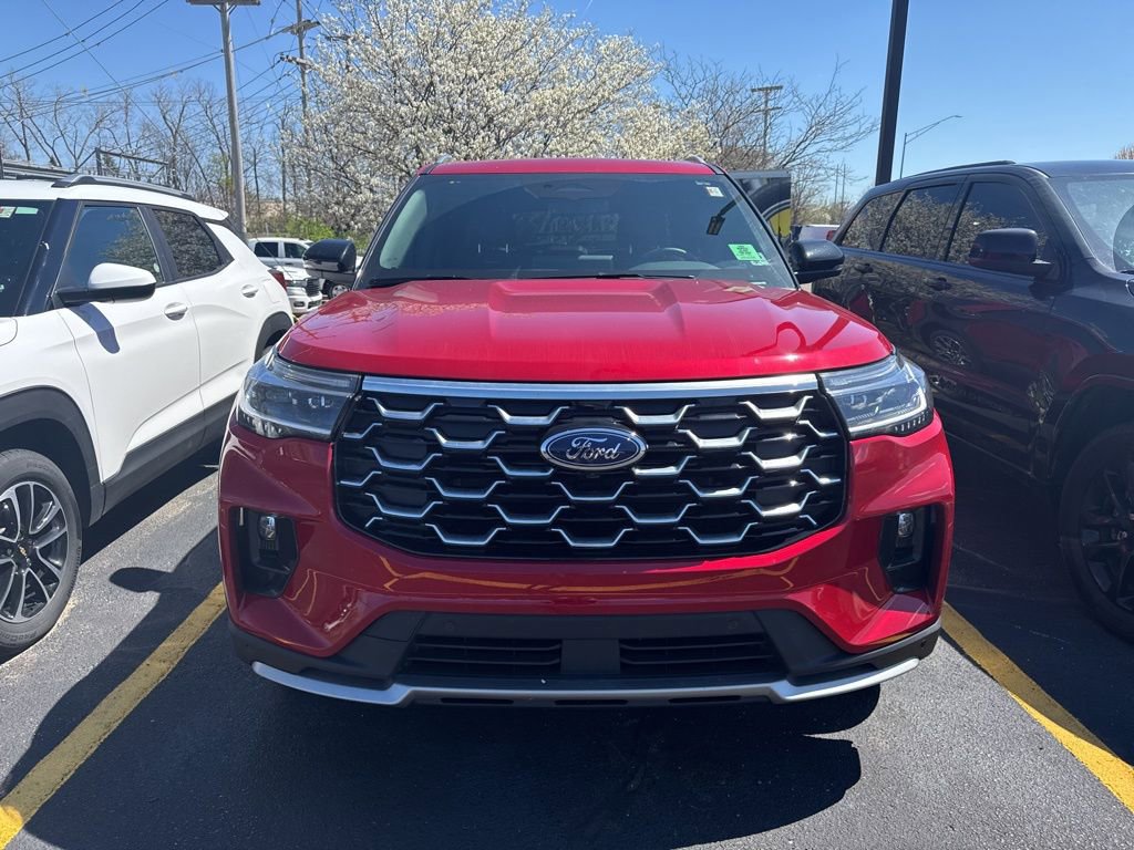 Used 2025 Ford Explorer Platinum w/ Ultimate Package image 3