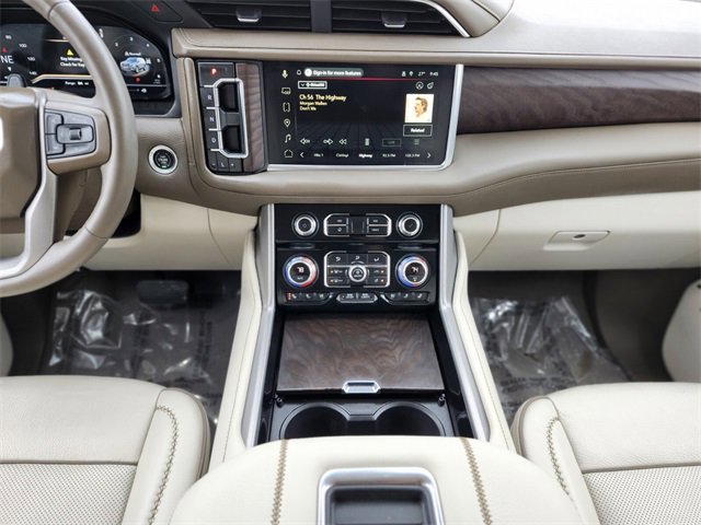 Used 2023 GMC Yukon XL Denali w/ Advanced Technology Package image 14