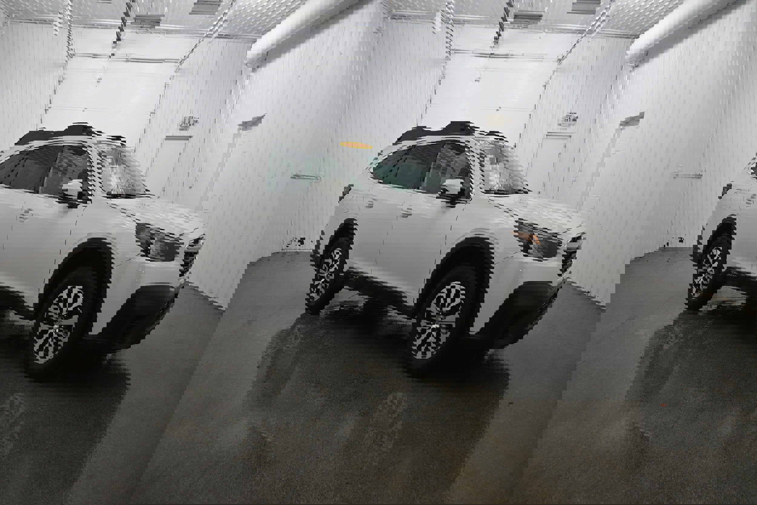 Used 2020 Subaru Outback Premium image 2