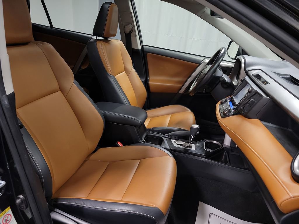 Used 2017 Toyota RAV4 Limited image 25