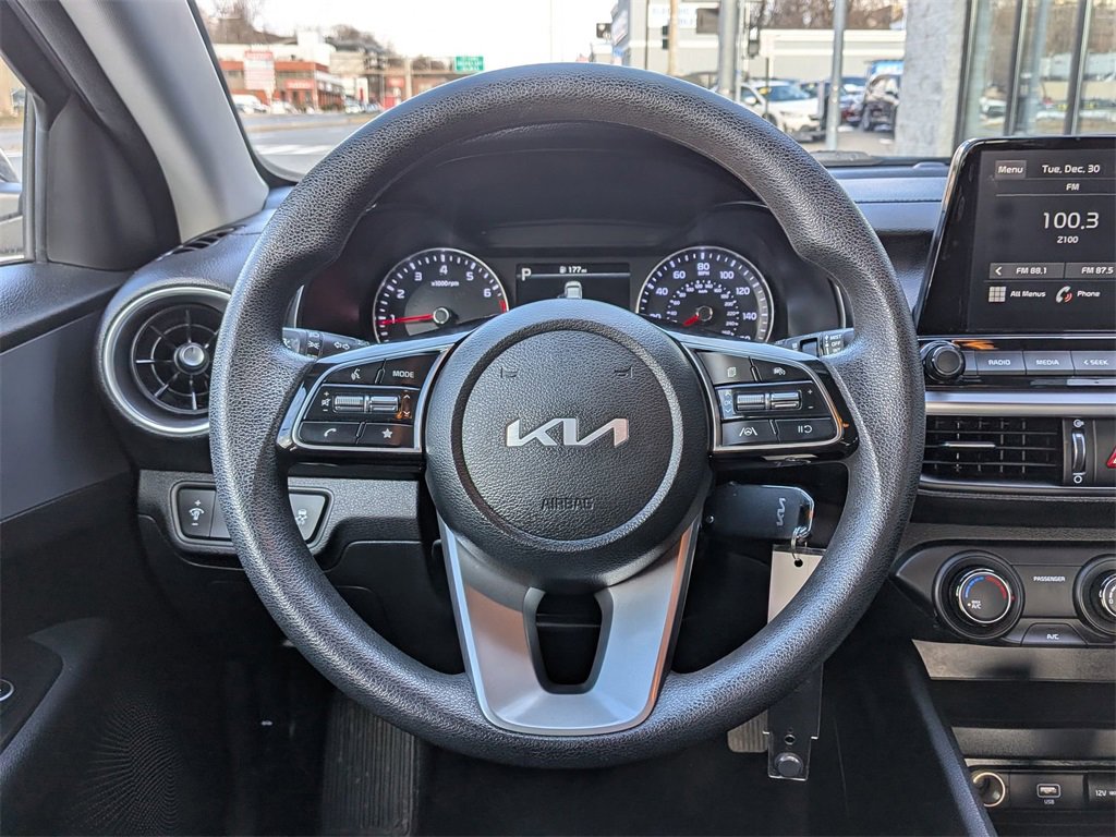 Certified 2022 Kia Forte LXS image 13