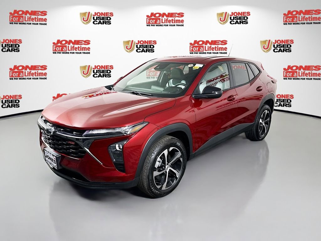 Used 2025 Chevrolet Trax RS w/ Sunroof Package image 13