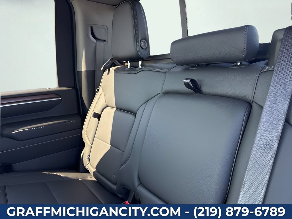 New 2026 GMC Sierra 2500 Denali w/ Denali Reserve Package AWD/4WD image 16