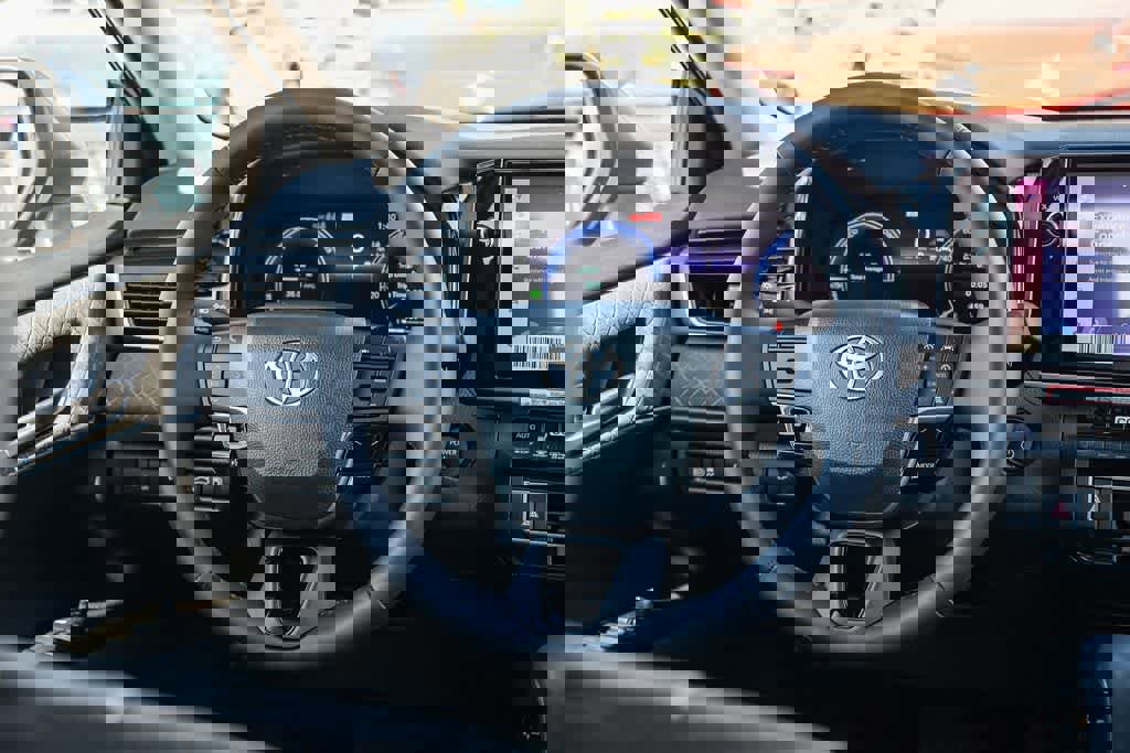 Used 2026 Toyota Camry XLE image 12