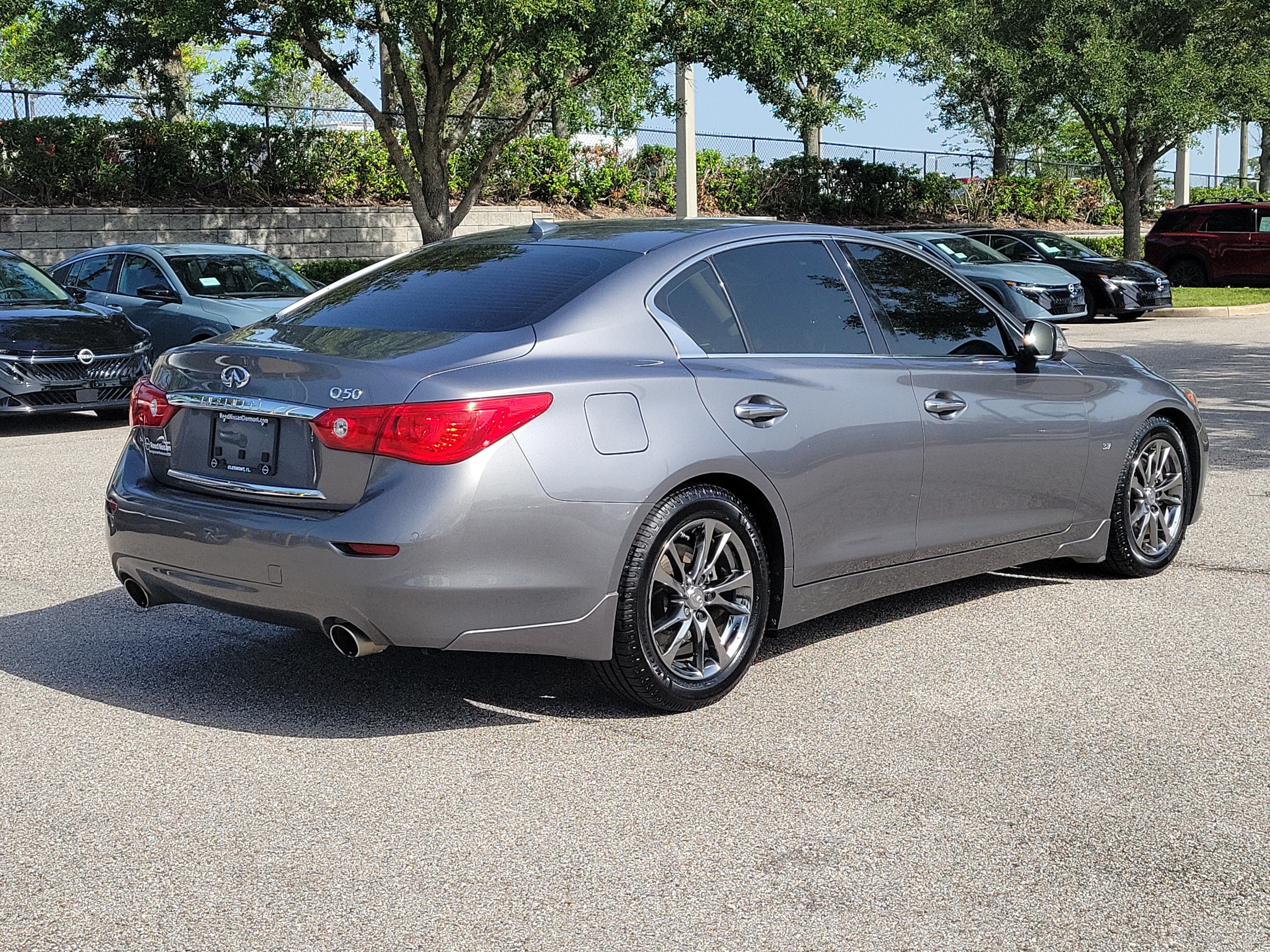 Used 2015 INFINITI Q50 Premium w/ Deluxe Touring Package RWD image 6