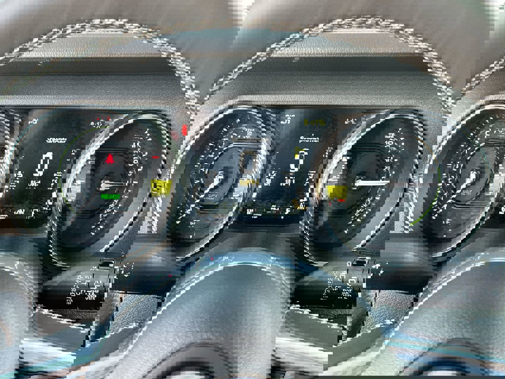 New 2023 Jeep Wrangler Sahara w/ Cold Weather Group image 15