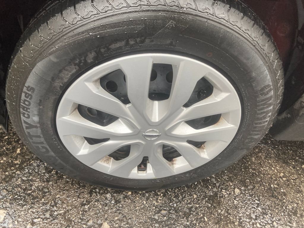 Used 2016 Nissan Rogue S image 35