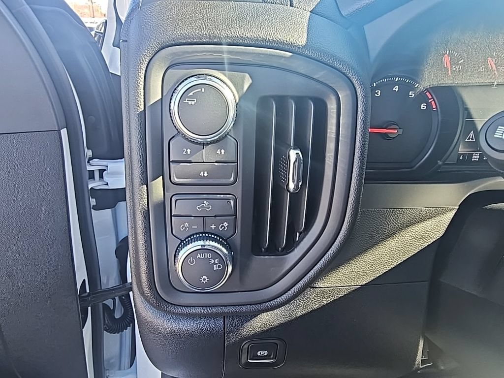 New 2026 GMC Sierra 2500 Pro w/ Convenience Package AWD/4WD image 15