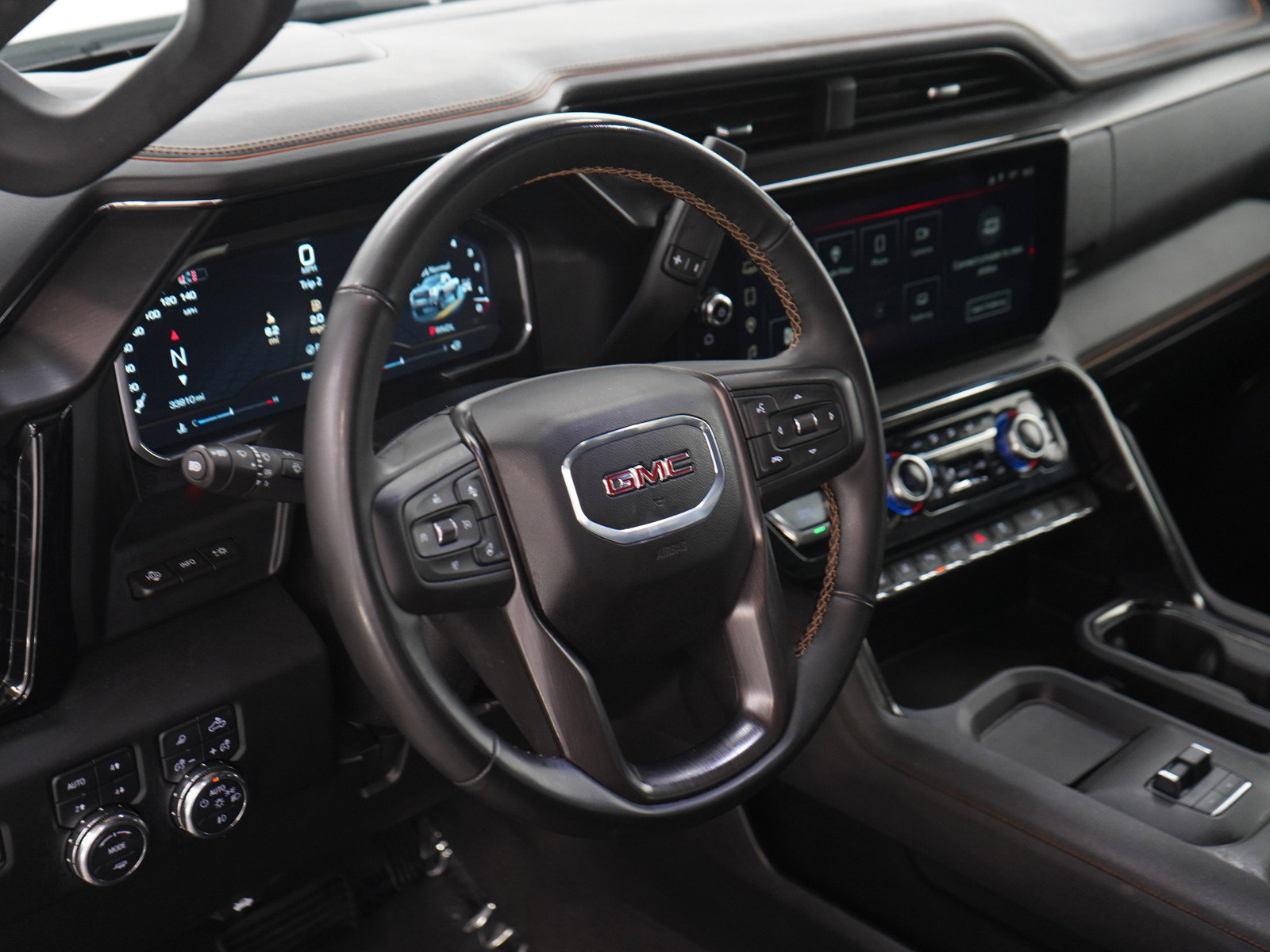 Used 2024 GMC Sierra 3500 AT4 AWD/4WD image 22