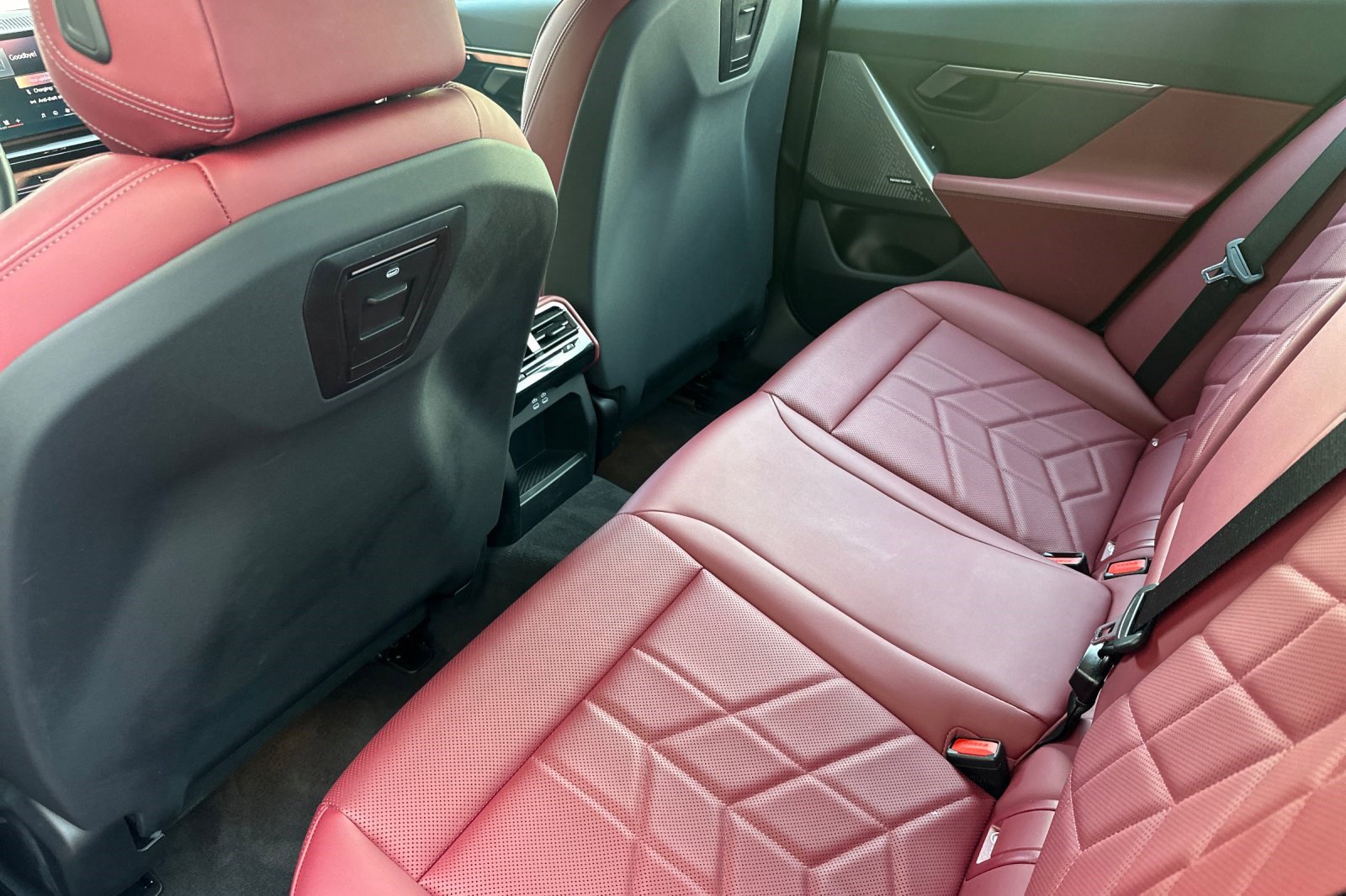 Certified 2024 BMW i5 eDrive40i w/ M Sport Package RWD image 15