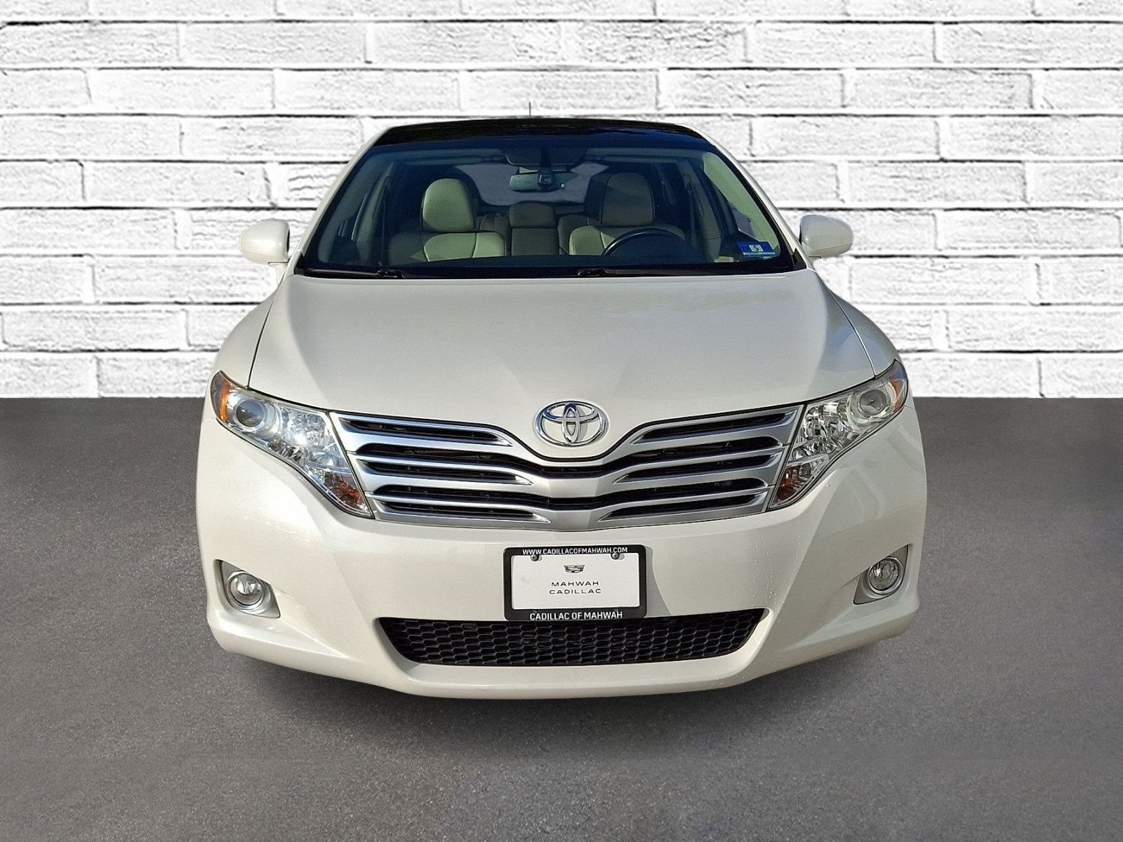 Used 2012 Toyota Venza Limited w/ Tow Pkg AWD/4WD image 3