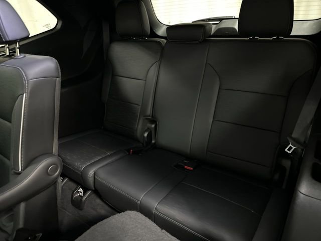 Used 2025 Buick Enclave Sport Touring image 15