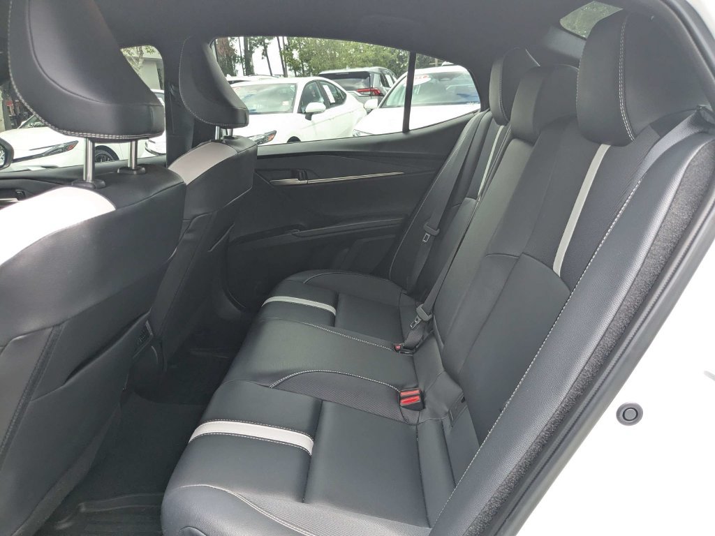 Used 2025 Toyota Camry SE FWD image 14