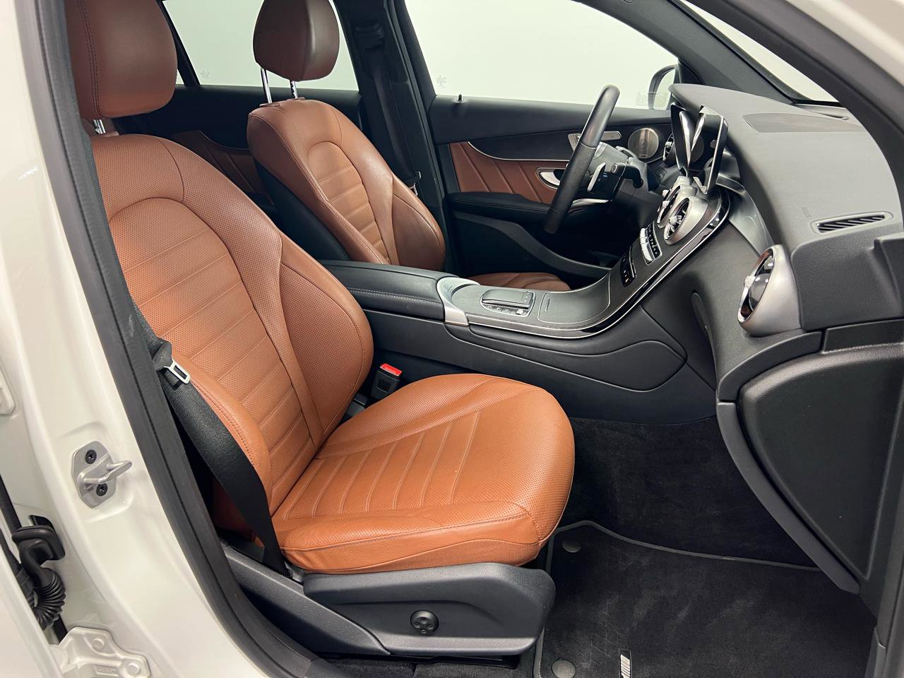 Used 2021 Mercedes-Benz GLC 300 4MATIC Coupe image 13