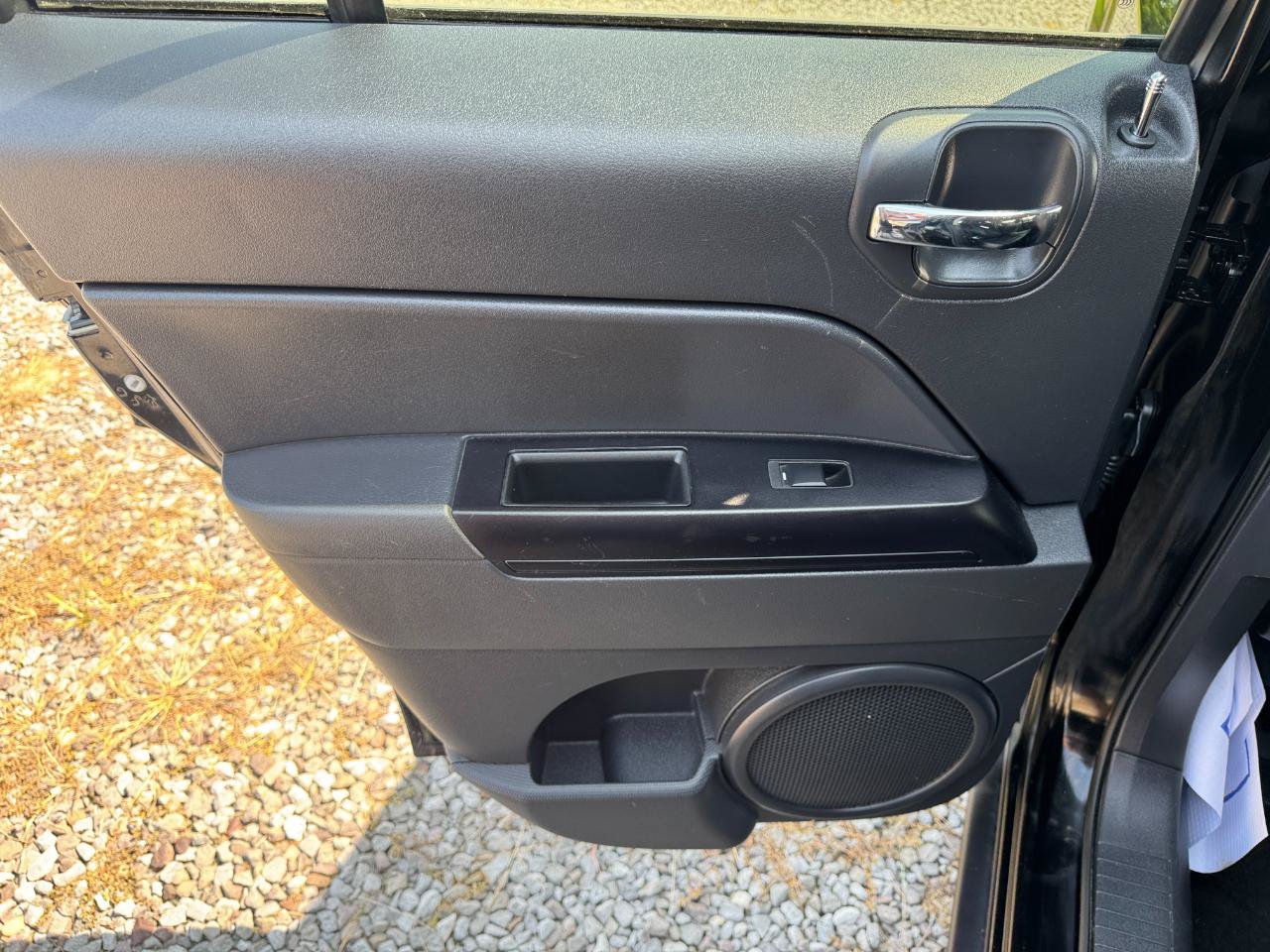 Used 2016 Jeep Patriot High Altitude FWD image 16
