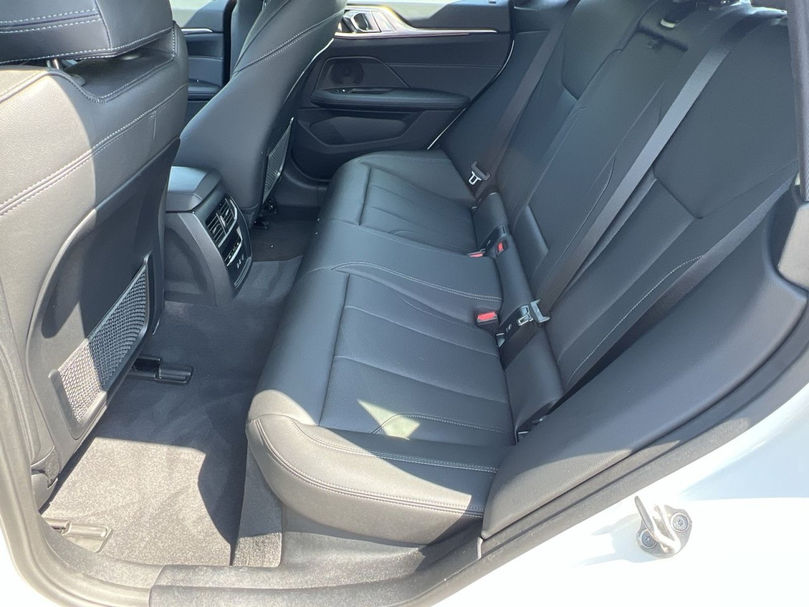 Used 2023 BMW i4 eDrive40 w/ Premium Package RWD image 22