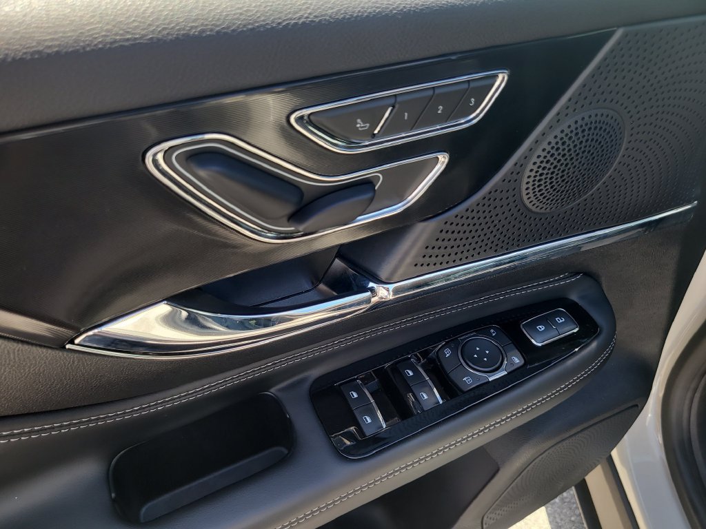Used 2024 Lincoln Corsair FWD image 15