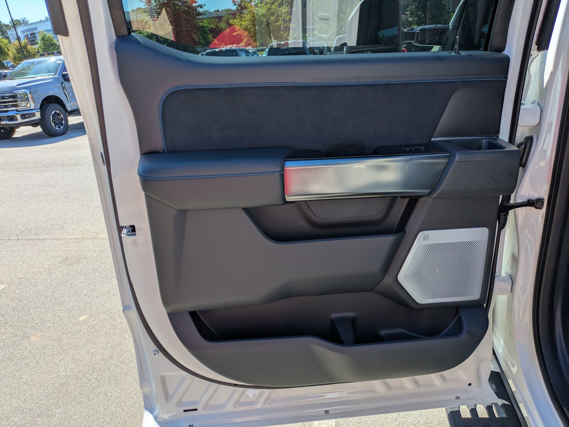 New 2026 Ford F250 Platinum w/ Tremor Off-Road Package image 31