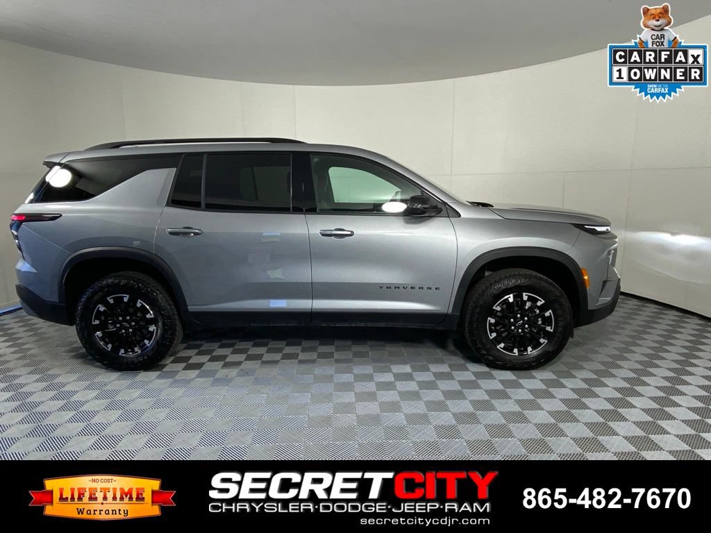 Used 2026 Chevrolet Traverse Z71 AWD/4WD image 8