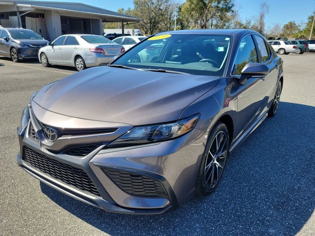 Used 2023 Toyota Camry SE image 14