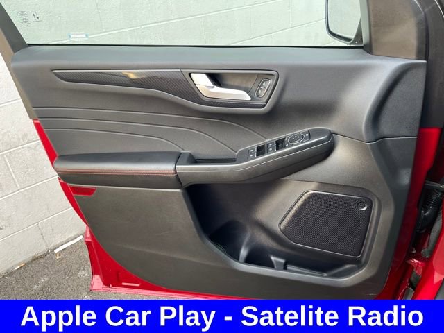 Used 2023 Ford Escape ST-Line w/ Tech Pack #1 image 9