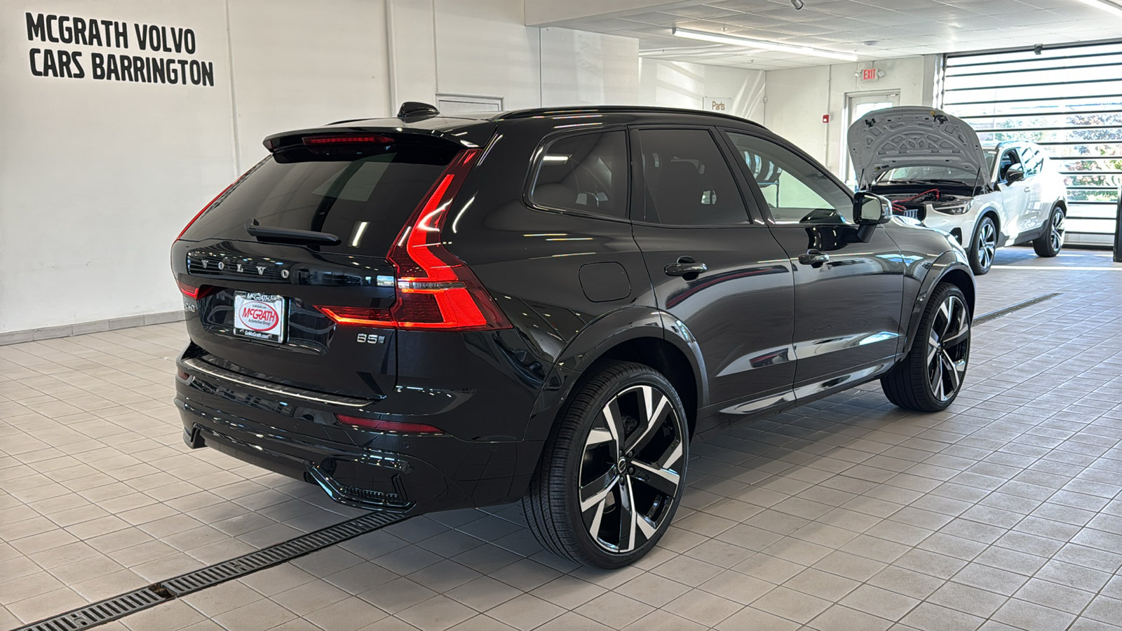 New 2027 Volvo XC60 B5 Ultra AWD/4WD image 5