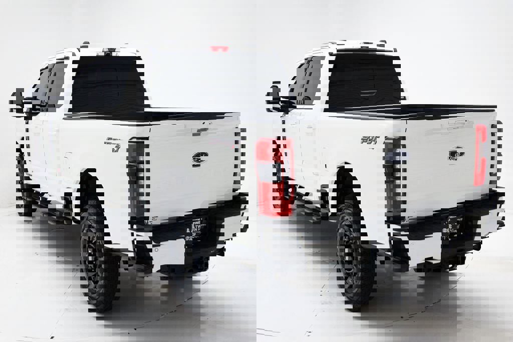 Used 2023 Ford F250 Lariat w/ Lariat Ultimate Package image 8