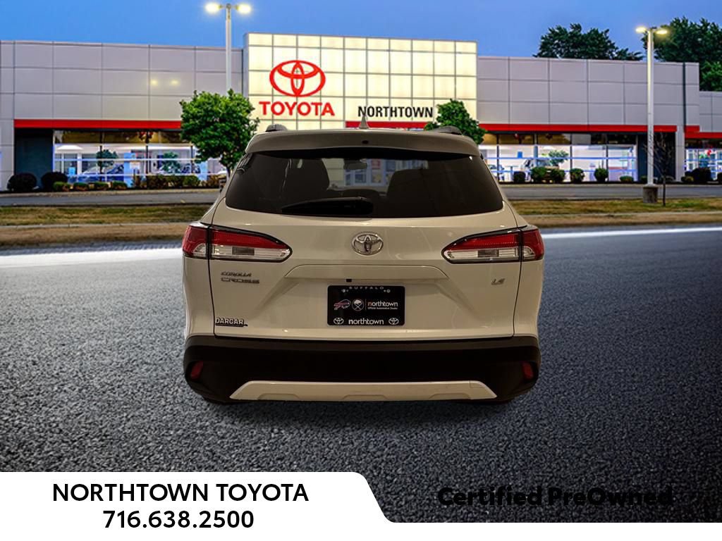 Used 2024 Toyota Corolla Cross LE FWD image 31