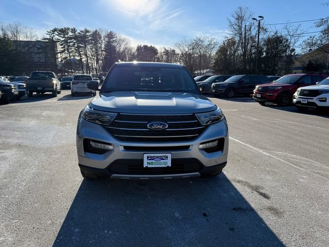 Used 2022 Ford Explorer XLT w/ Equipment Group 202A image 8