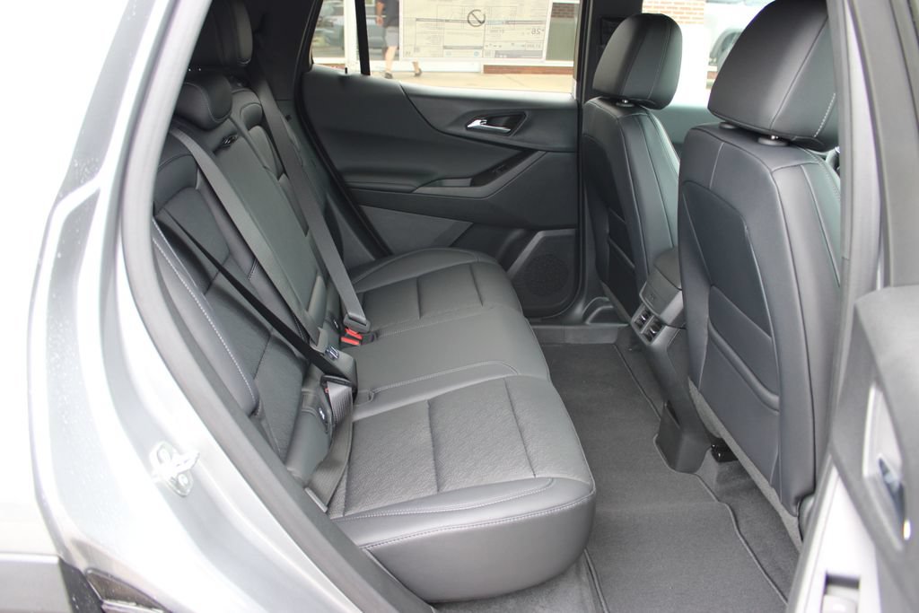 New 2027 Chevrolet Equinox LT w/ Convenience Package II AWD/4WD image 39