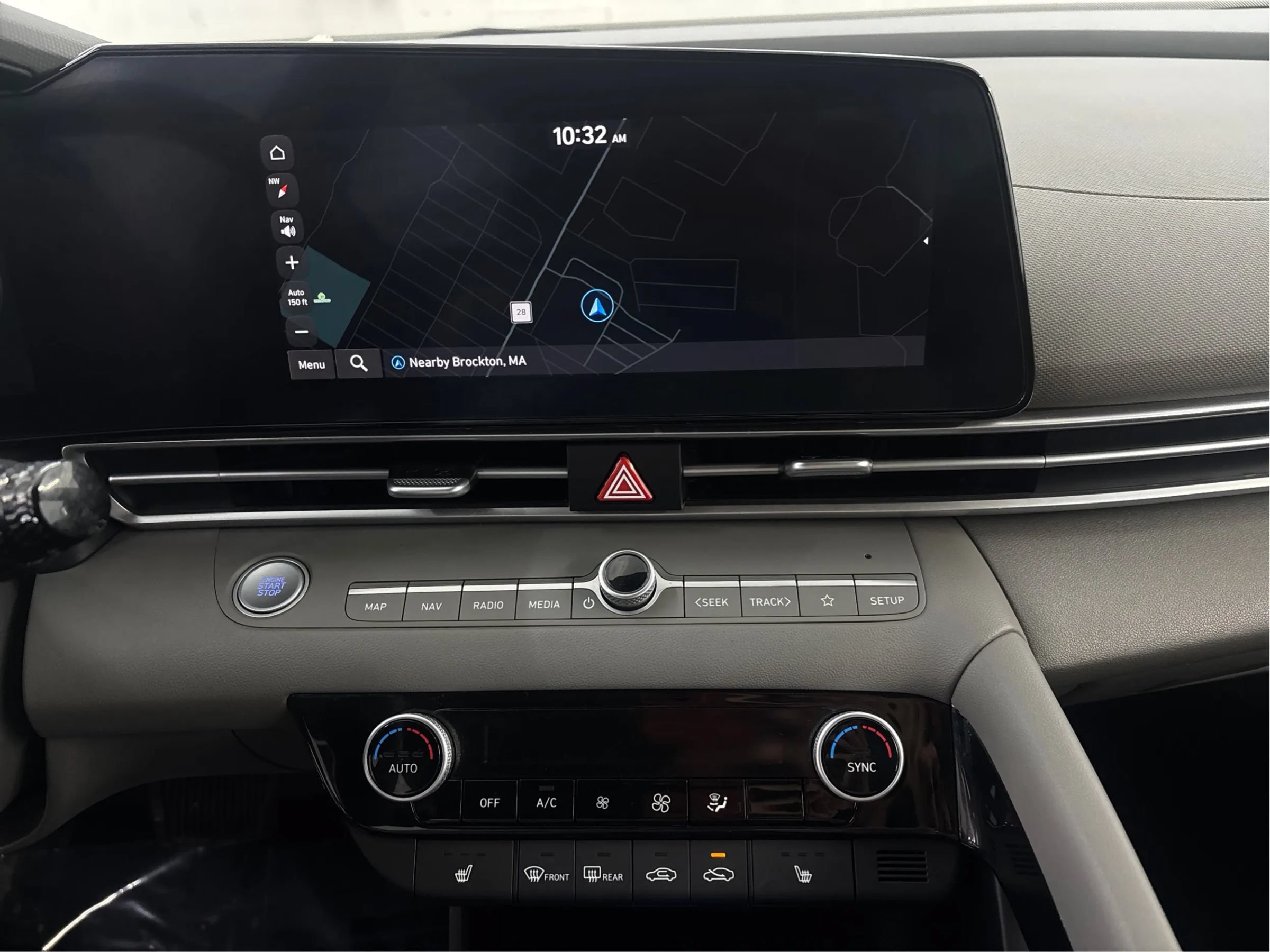 Used 2023 Hyundai Elantra SEL w/ Convenience Package FWD image 34