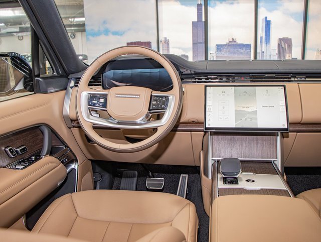 New 2025 Land Rover Range Rover SE image 16