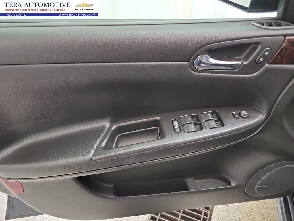 Used 2013 Chevrolet Impala LTZ FWD image 15