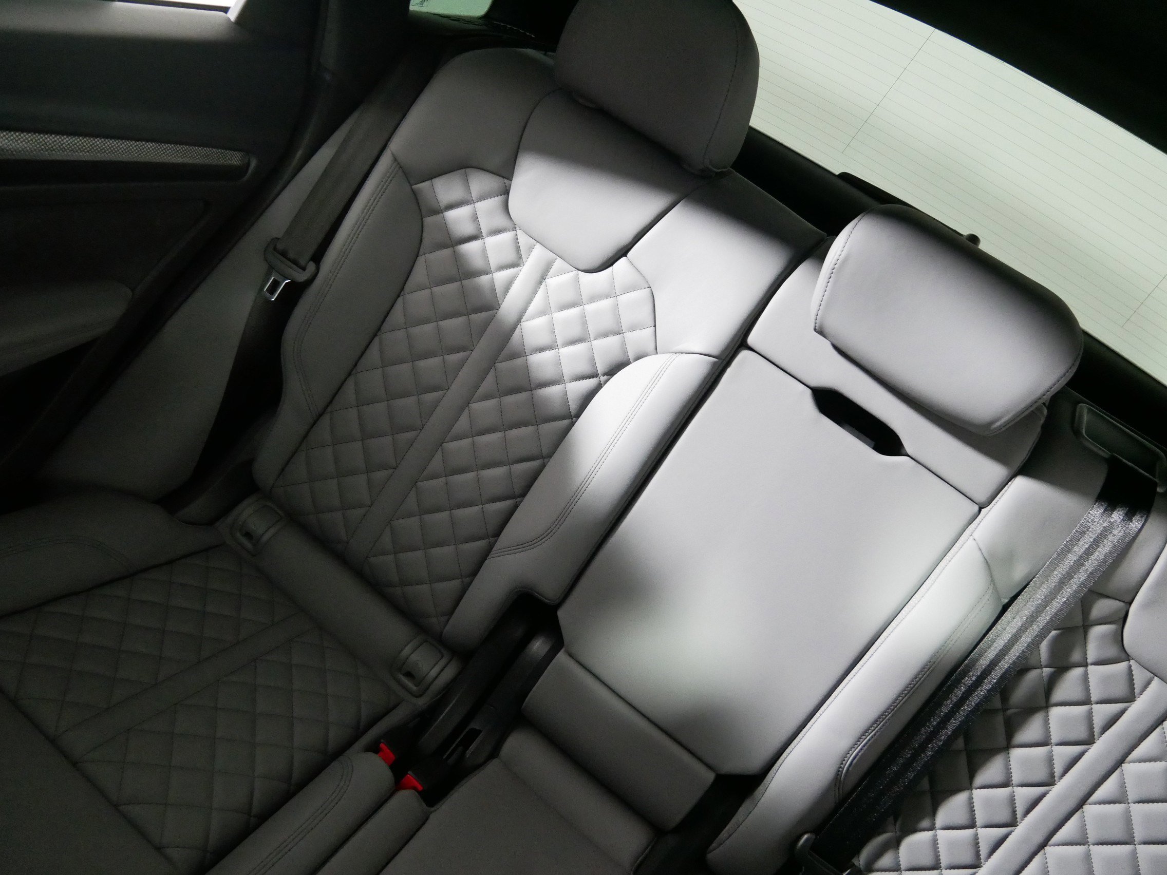 Used 2022 Audi SQ5 Prestige w/ Prestige Package image 12