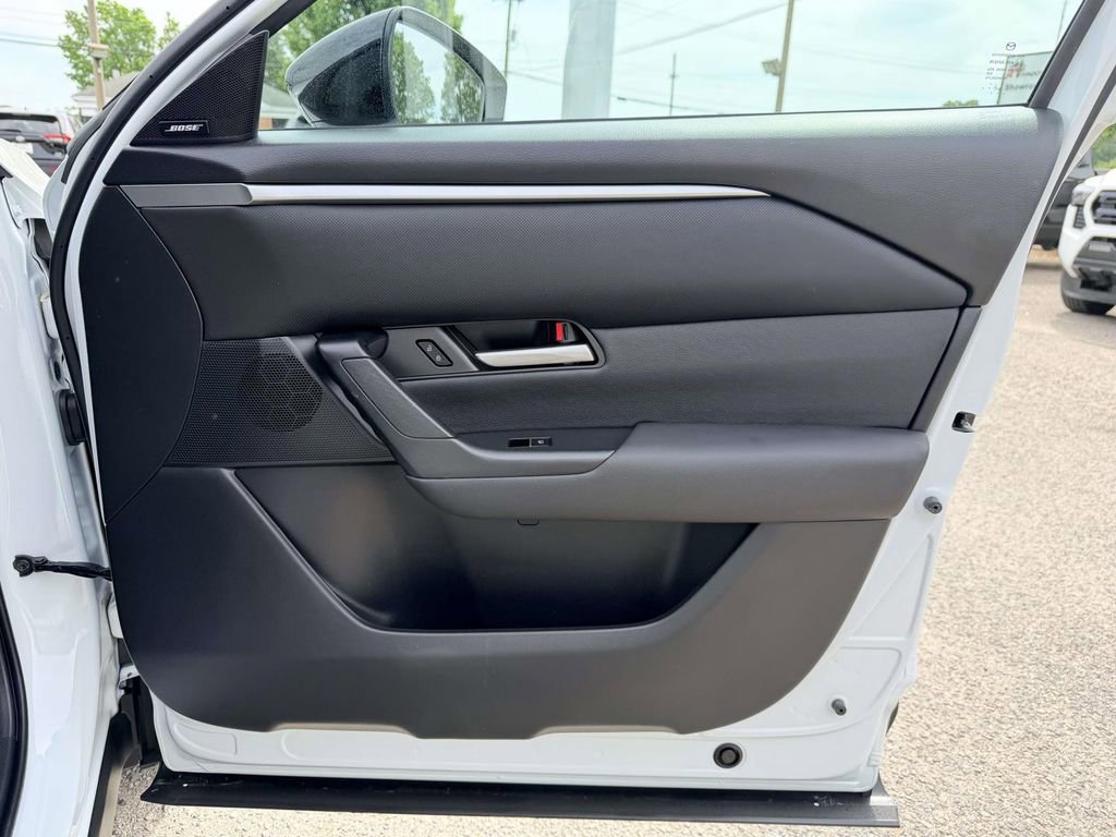 Used 2025 MAZDA CX-50 AWD 2.5 S w/ Weather Package image 12