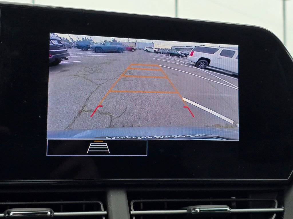 Used 2024 Chevrolet Trax LS w/ LS Convenience Package FWD image 21
