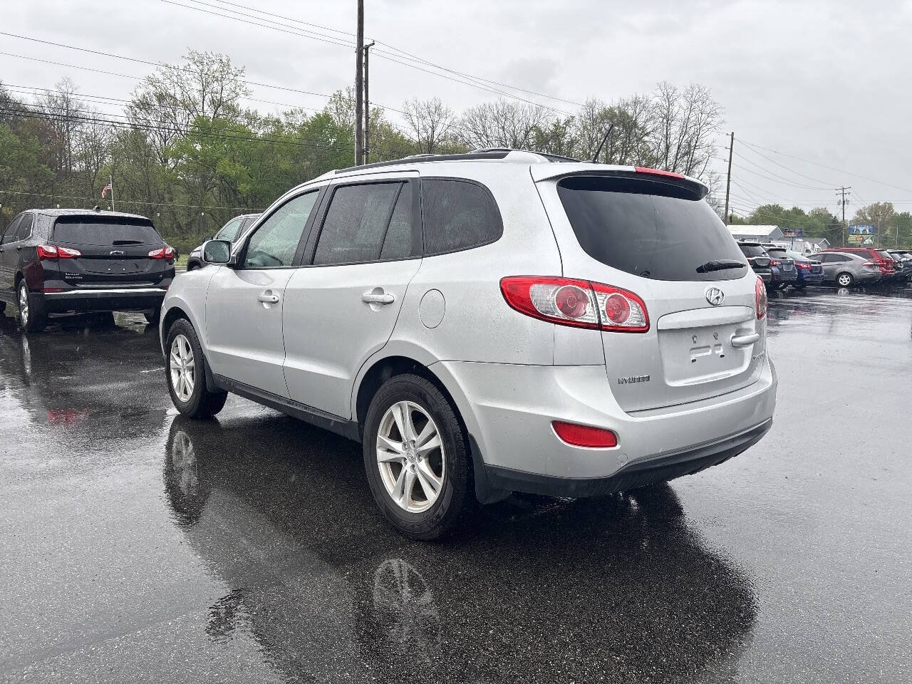 Used 2011 Hyundai Santa Fe SE FWD image 5