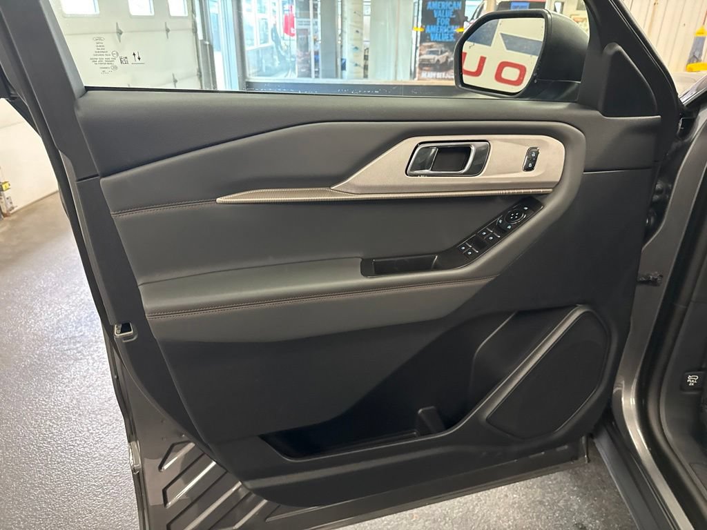 New 2026 Ford Explorer Active AWD/4WD image 16
