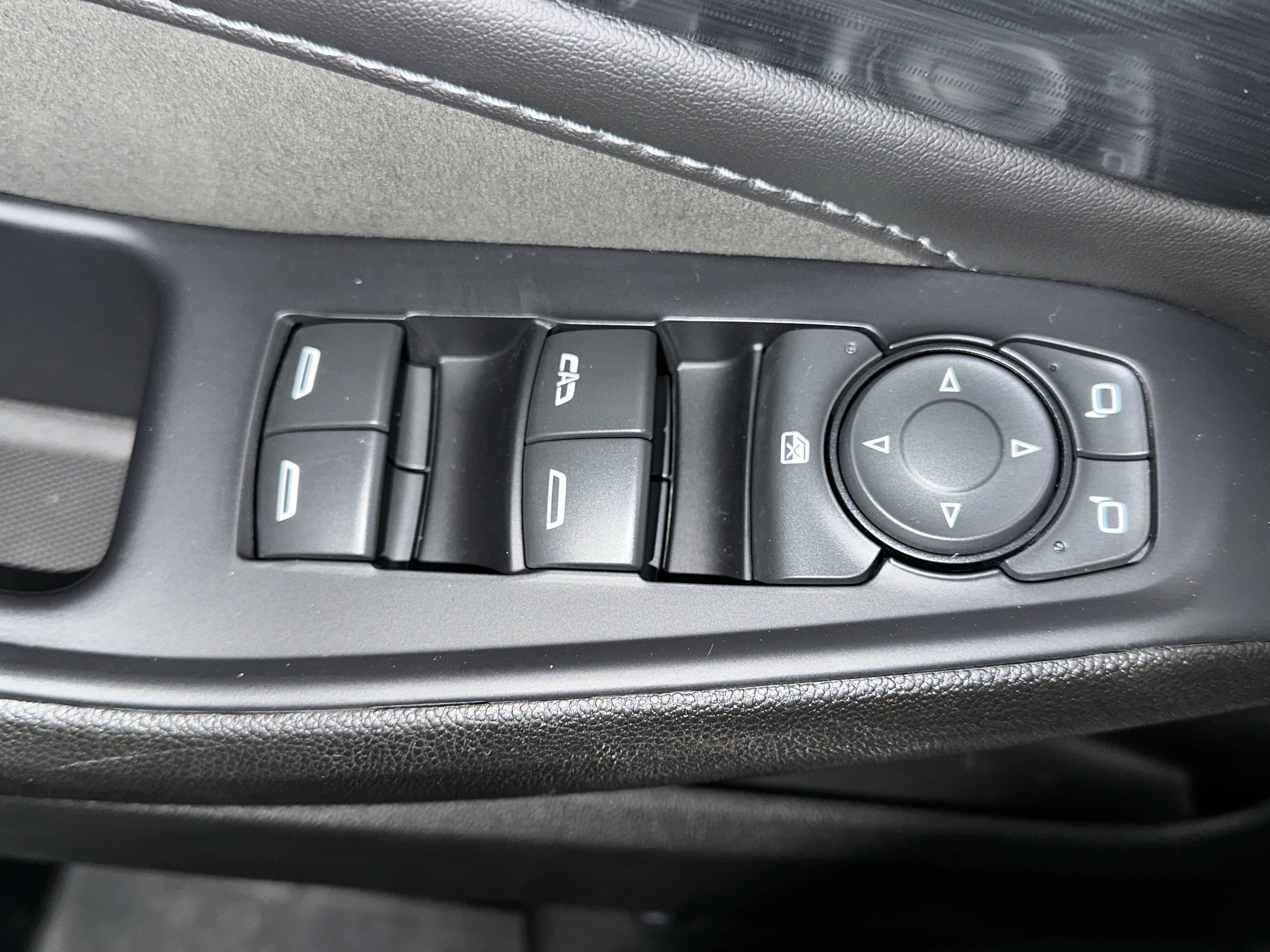 Used 2020 Chevrolet Traverse High Country image 21