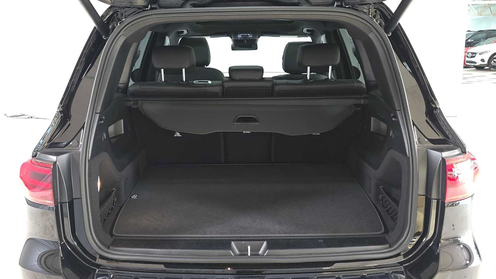 Certified 2026 Mercedes-Benz GLB 250 4MATIC image 14
