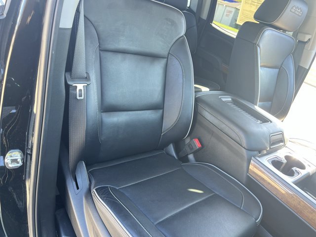 Used 2018 Chevrolet Silverado 2500 High Country w/ Duramax Plus Package AWD/4WD image 29