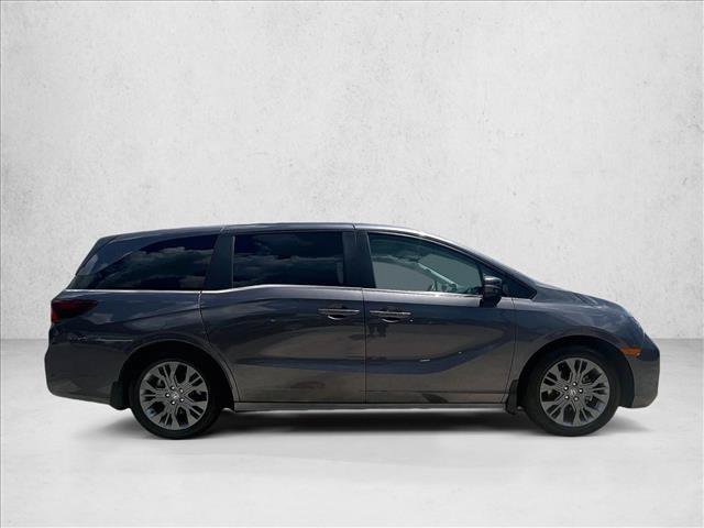 Used 2025 Honda Odyssey Touring image 5