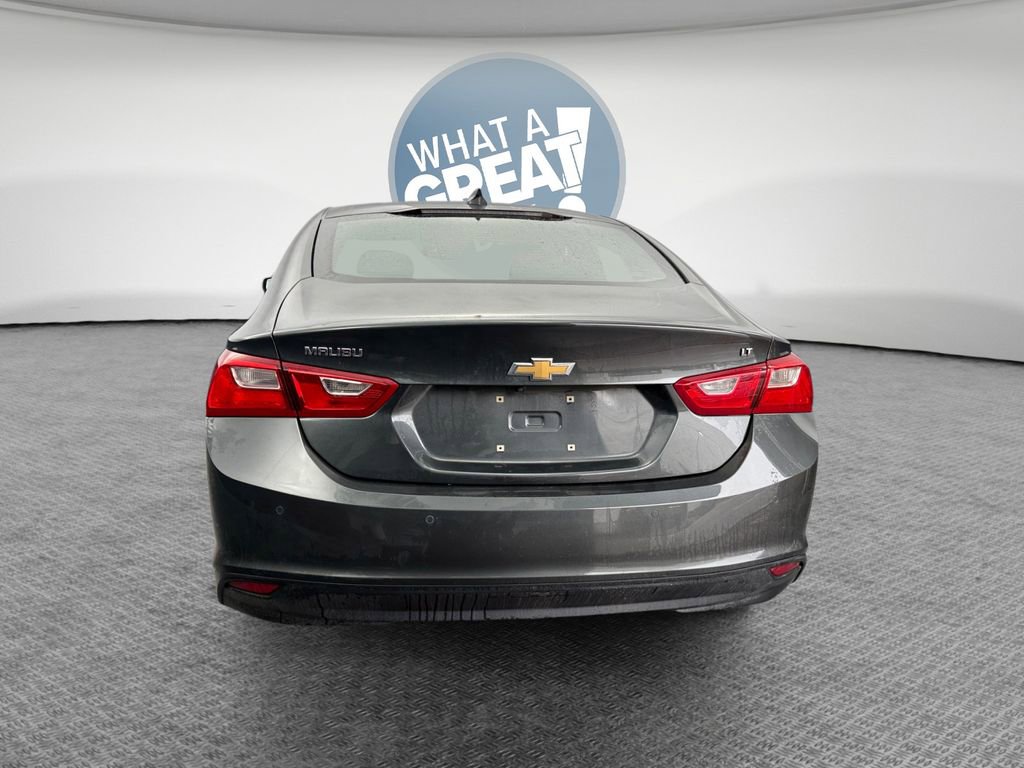 Used 2016 Chevrolet Malibu LT w/ Driver Confidence Package image 5