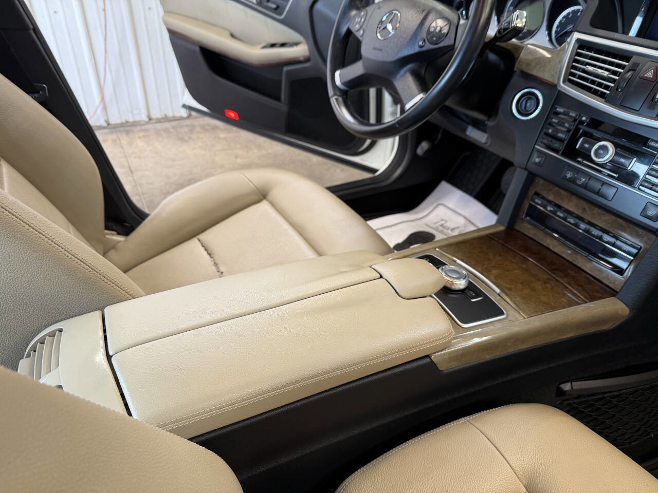 Used 2011 Mercedes-Benz E 350 Sedan image 36