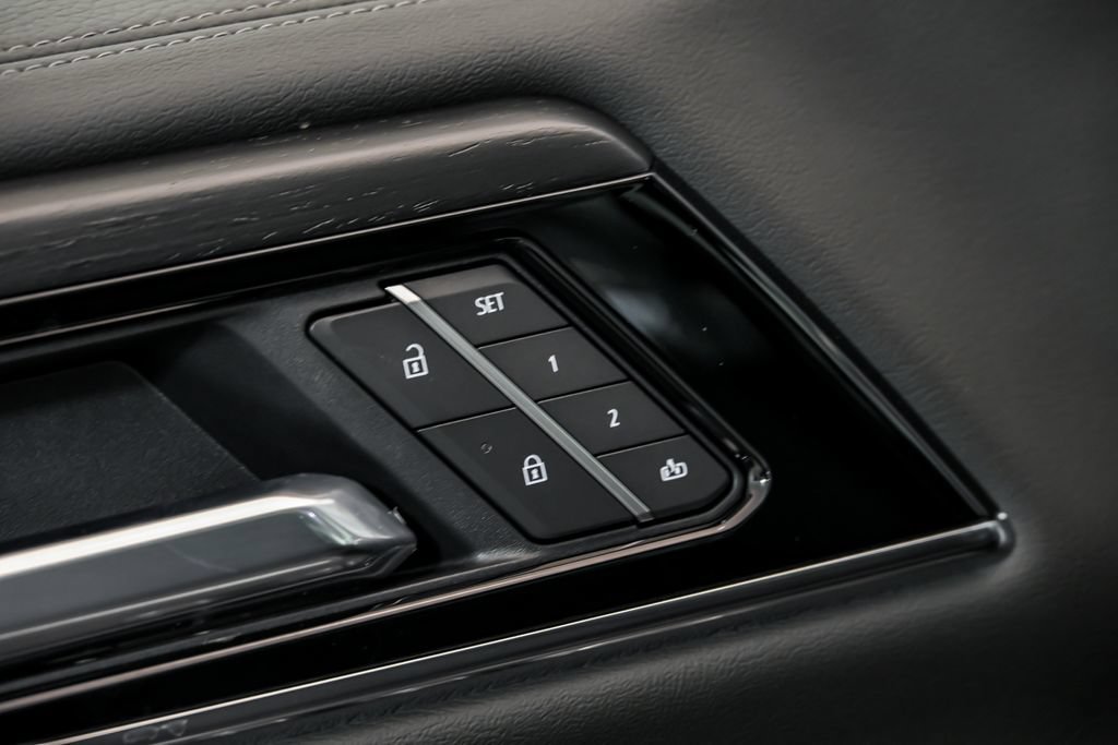 New 2026 GMC Yukon Denali w/ Advanced Technology Package AWD/4WD image 6