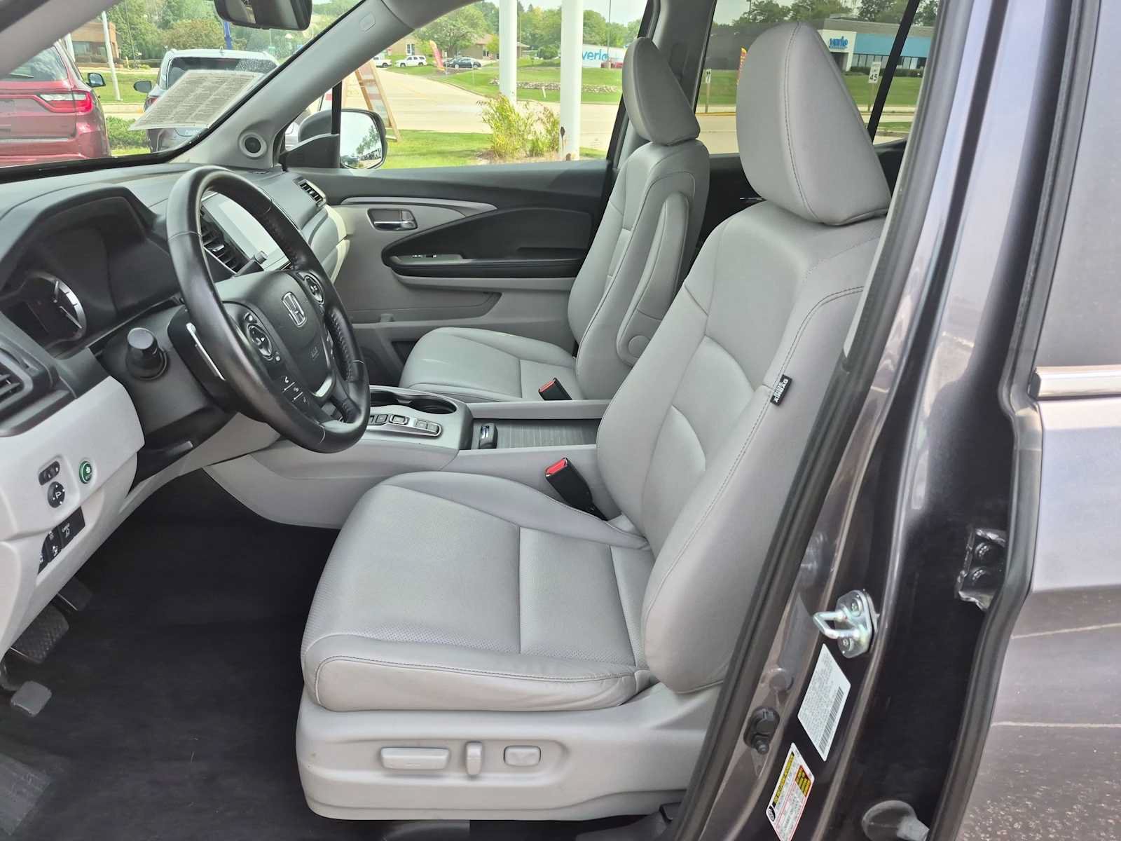 Certified 2023 Honda Ridgeline RTL image 16