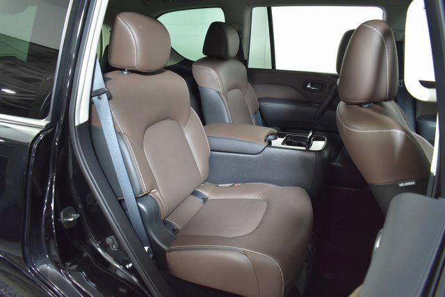 Used 2023 INFINITI QX80 Premium Select w/ All-Season Package image 38