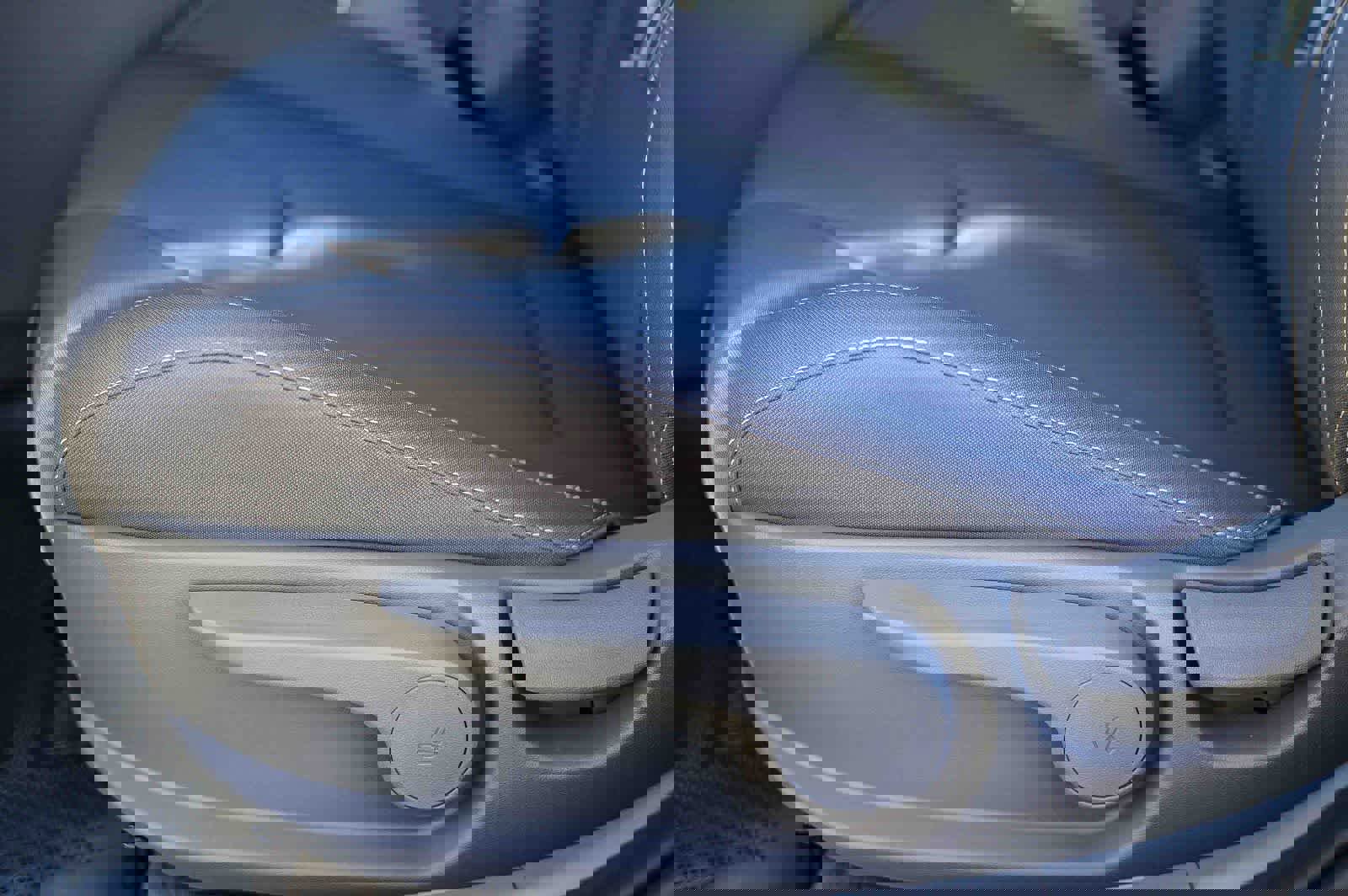 New 2026 Hyundai Elantra Sport w/ Cargo Package image 24